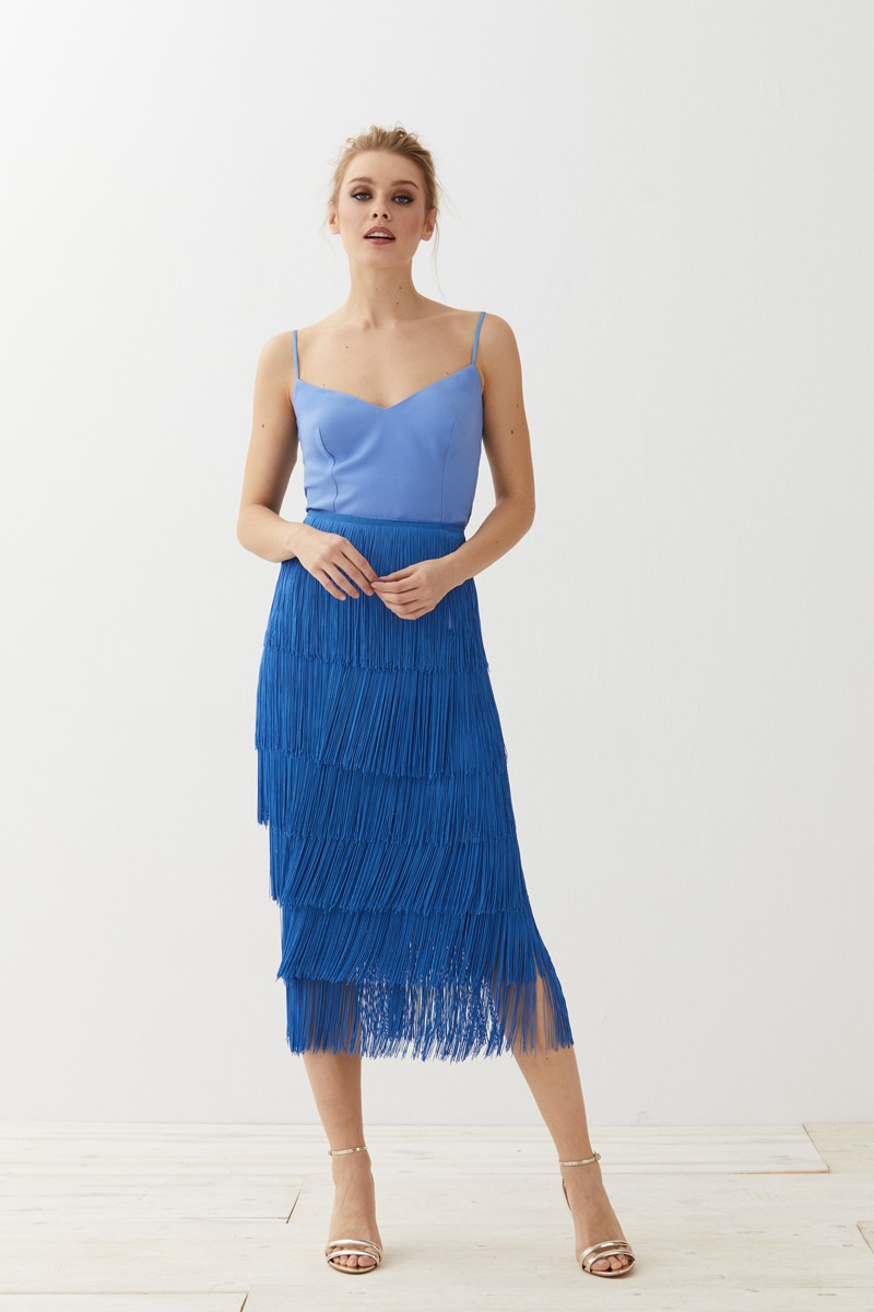 faldas azules con flecos ideales para invitadas de bodas de dia comuniones graduaciones bautizos comuniones