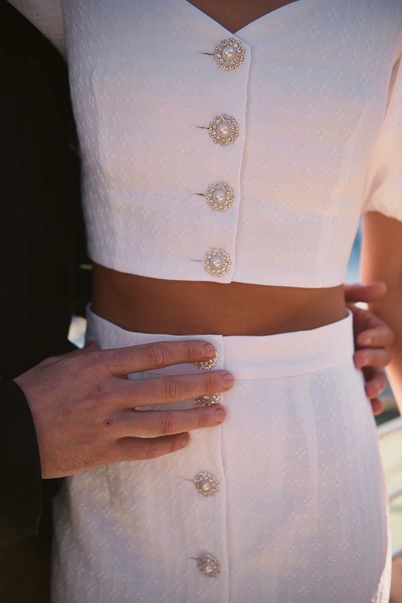 comprar top plumetti blanco joya para novia civil para novia civil, madre de bautizo o comunion de apparentia, conjunto, botones joya