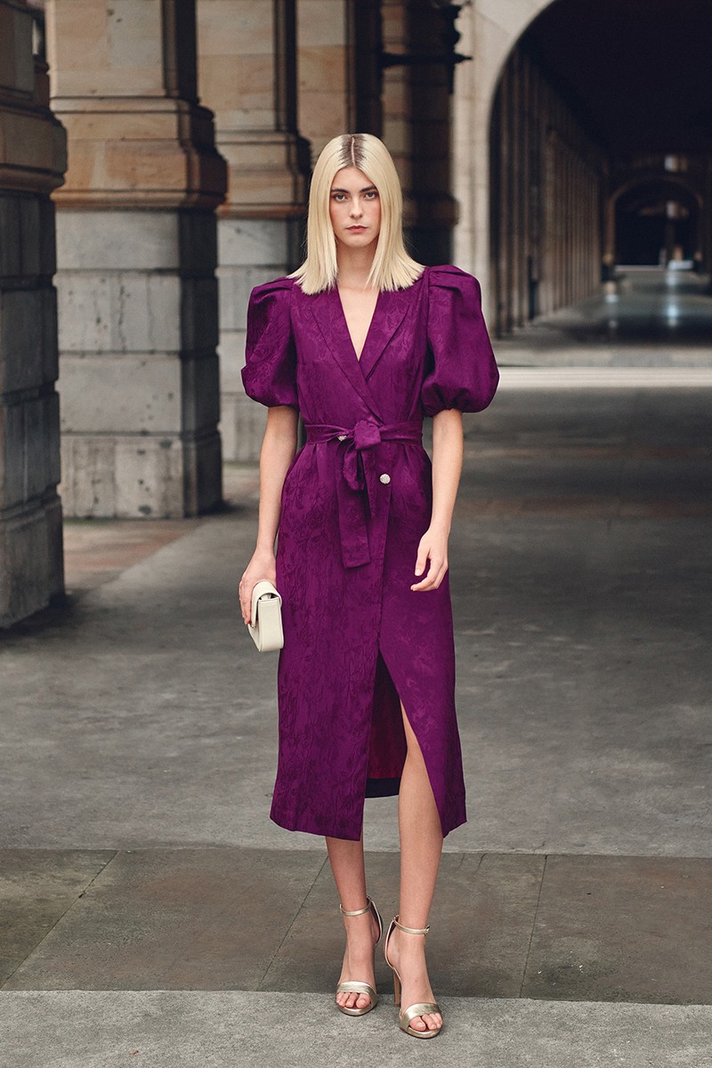 Vestido mangas abullonadas morado tornasolado con cuello y solapa , botones forrados y cinturon para invitadas boda, evento, fiesta, coctel, otoño fiesta navidad
