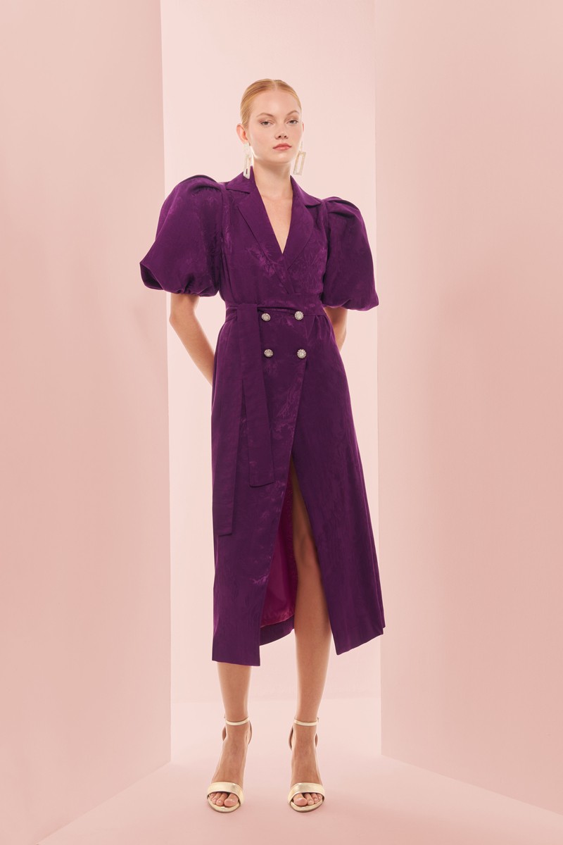 Vestido de fiesta midi con mangas abullonadas morado con cuello y solapa , botones forrados y cinturon para invitadas boda, evento, fiesta, coctel, otoño fiesta navidad