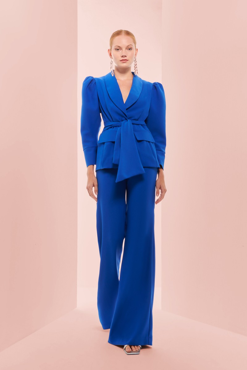Pantalon de traje de crepe azul klein para invitada de boda, graduación, fiesta, evento, mamá de comunion, bautizo, shop online, compra online